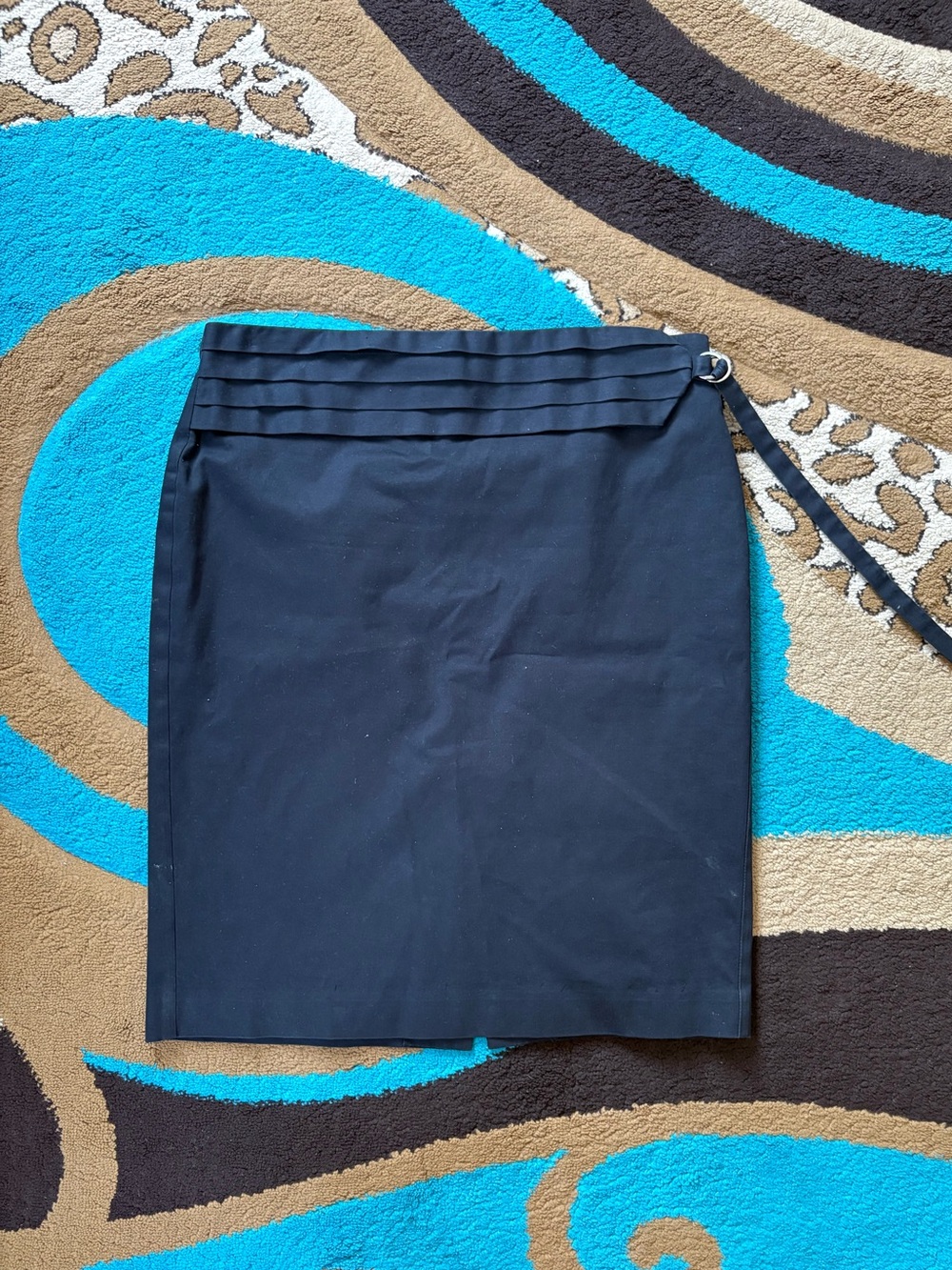 BCBGMaxAzria Black Pleated-Waist Pencil Skirt with Side Tab